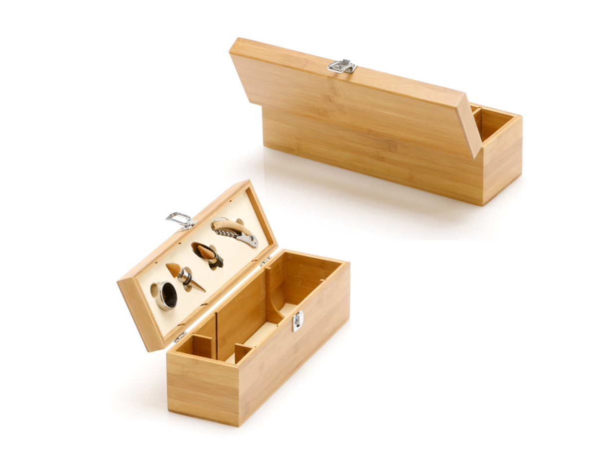 Kit vinho em bambu e zinco. Com Saca-rolhas com canivete de sommelier, gargantilha, salva-gotas com tampa e rolha.