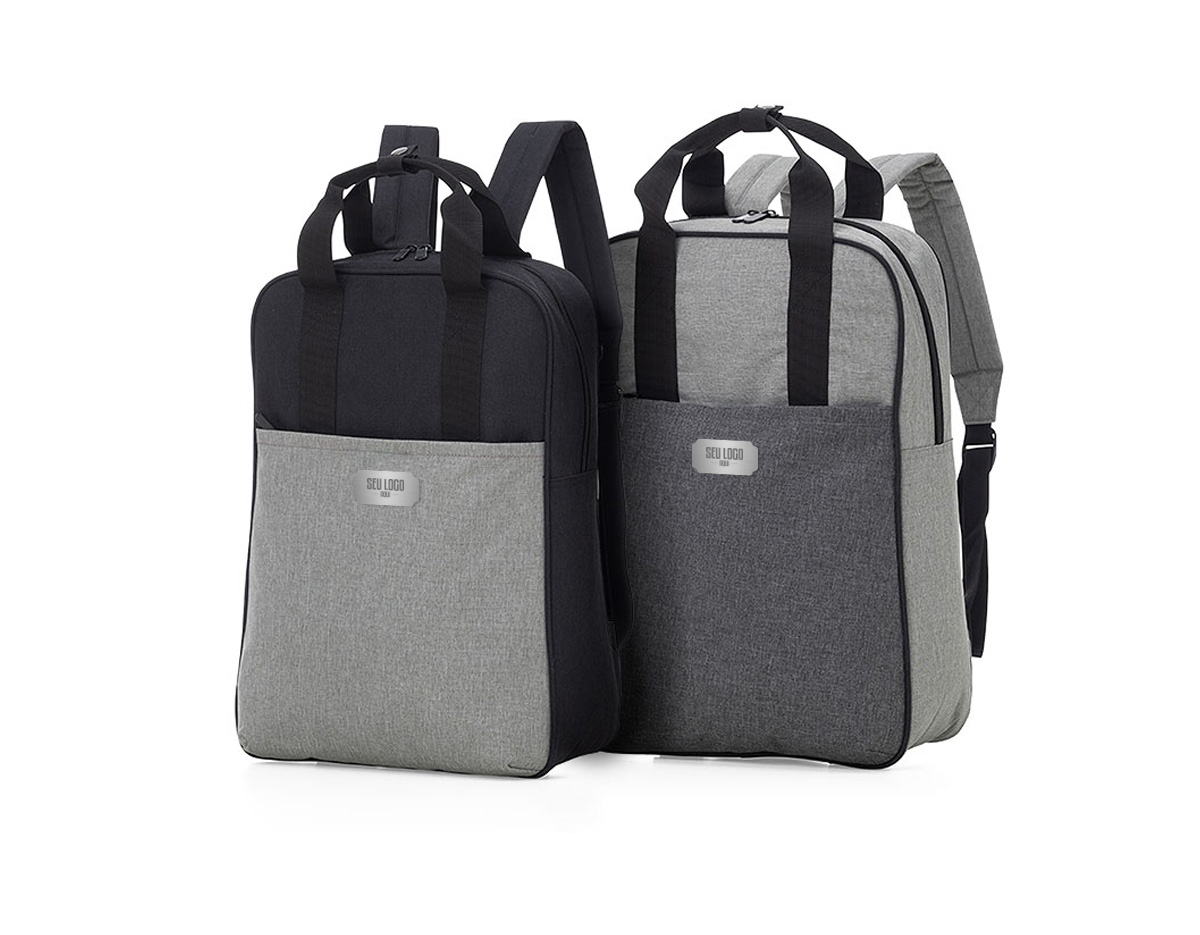 Mochila p/ Notebook em tecido poliéster parte externa
Bolsos frontal com ziper;
Alça de mão e ombro.
Parte interna:
Compartimento para notebook.
Tamanho total do Notebook - 17