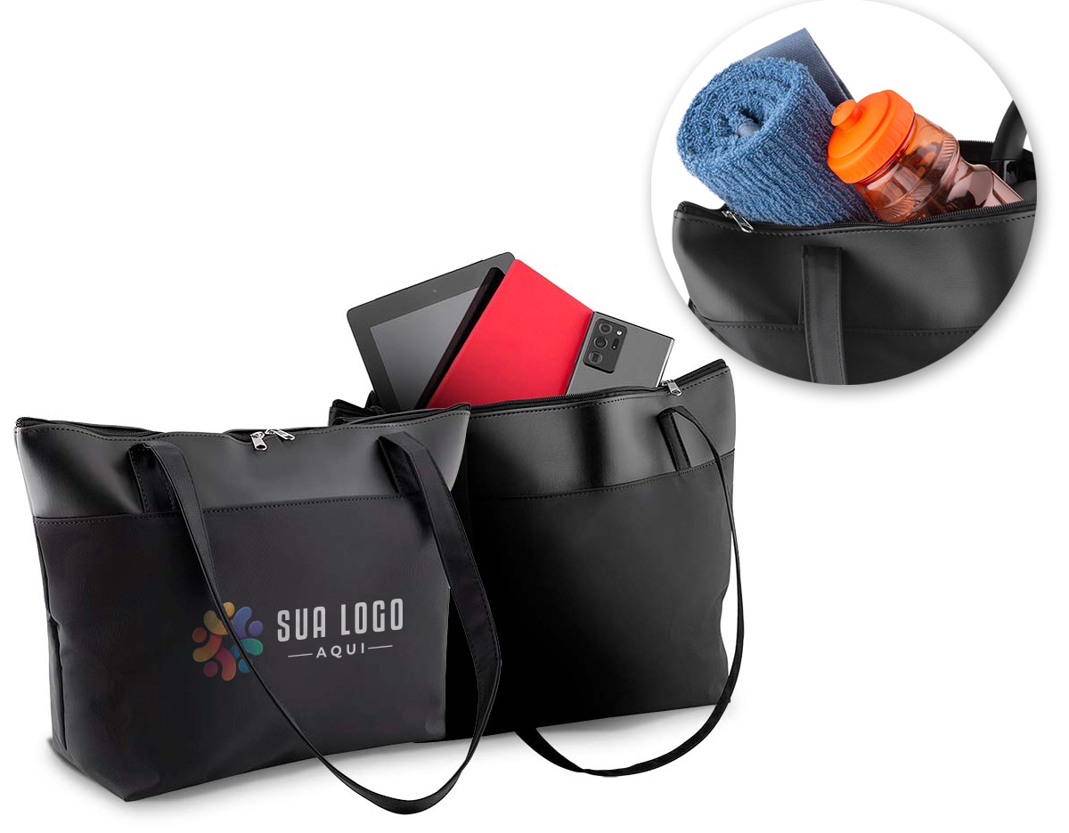 Bolsa em nylon 420 e detalhes em couro sintético preto com alça de ombro.