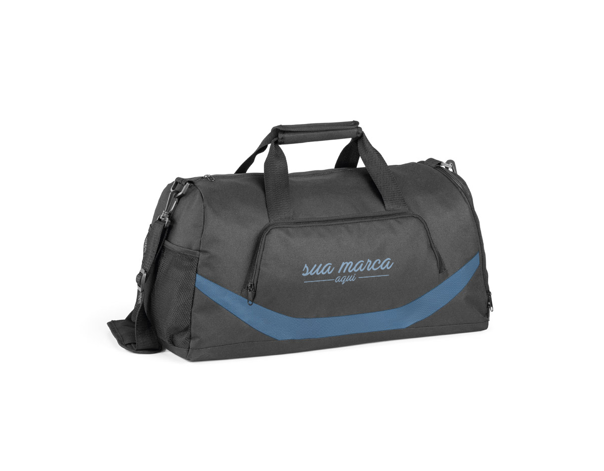 Bolsa esportiva em 300D e 1680D. Fundo com placa semi-rígida. Contém um bolso frontal com ziper, um bolso lateral em tela e um bolso lateral para sapatos. Alça de ombro ajustável, com reforço almofadado