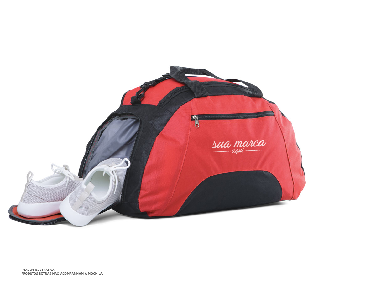 Bolsa esportiva em 600D com divisória interior e fundo com placa semi-rígida. Bolso frontal e bolso lateral para calçado, ambos com zíper. Alça de ombro ajustável