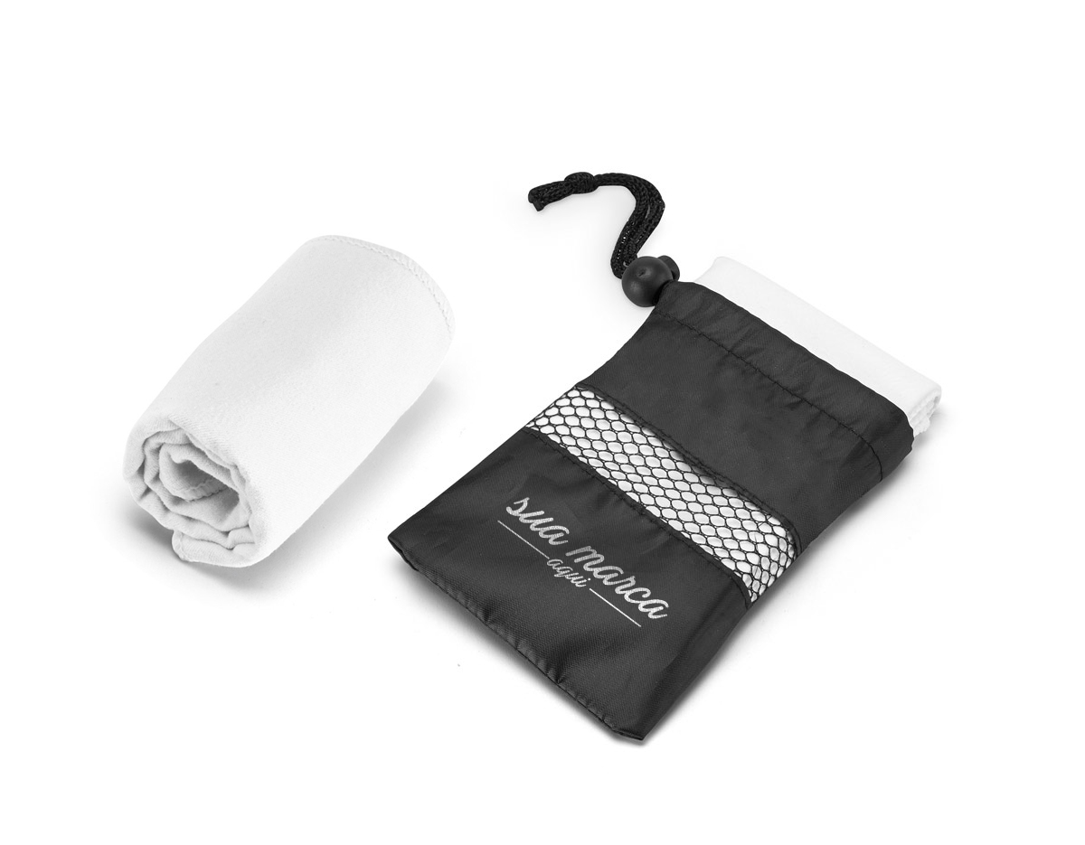 Toalha para esporte em microfibra (210 g/m²). Toalha prática e leve que facilita o transporte, de elevada absorção e rápida secagem. Fornecida com bolsa em 190T. 300 x 300 mm | Bolsa: 110 x 140 mm