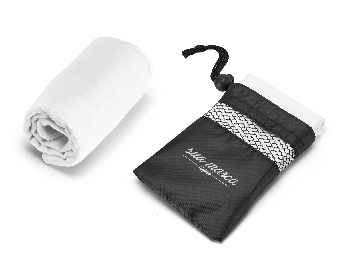 Toalha para esporte em microfibra (210 g/m²). Toalha prática e leve que facilita o transporte, de elevada absorção e rápida secagem. Fornecida com bolsa em 190T. 400 x 800 mm | Bolsa: 135 x 205 mm