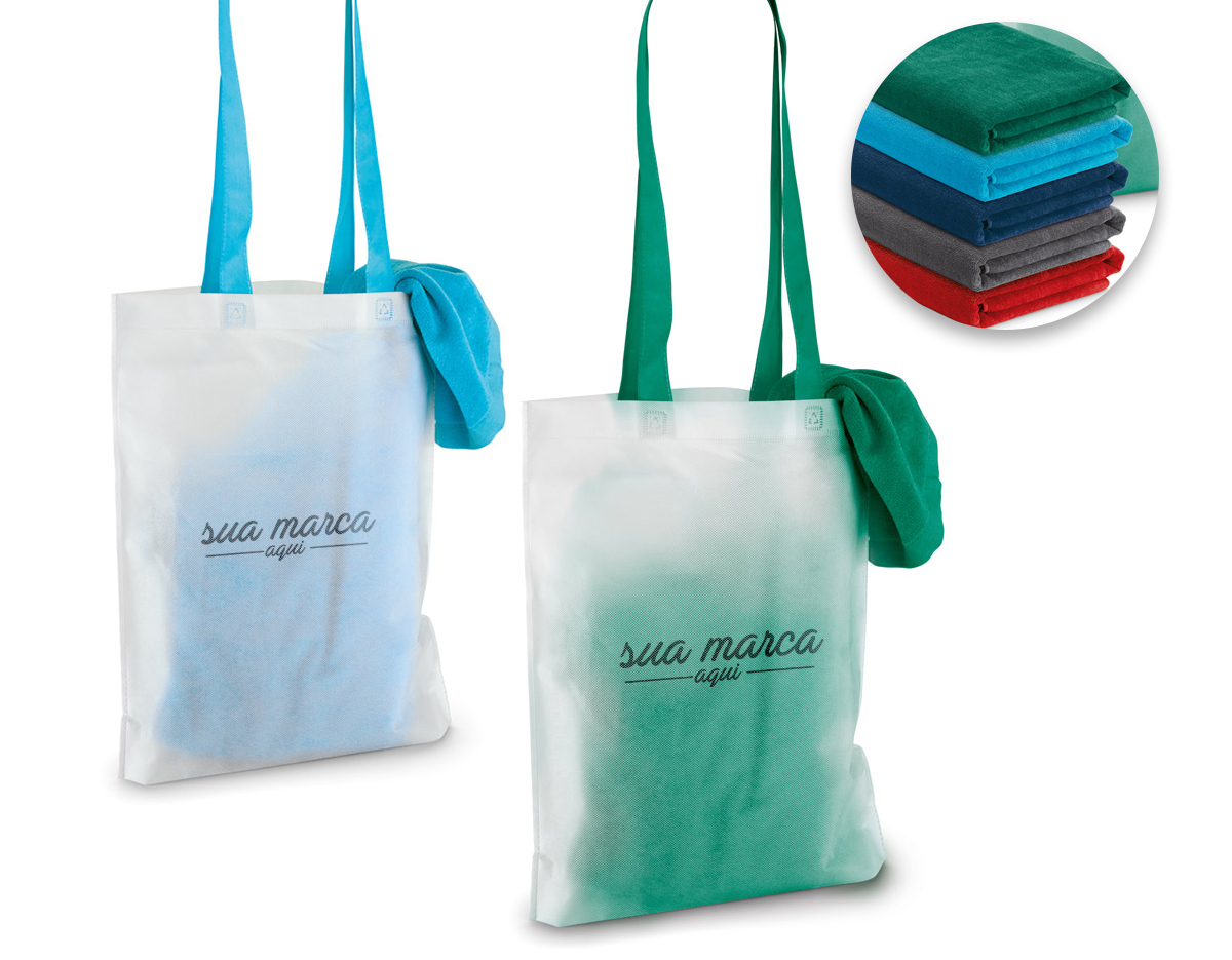 Toalha de praia em veludo de algodão (320 g/m²), disponível em várias cores. Fornecida com sacola em non-woven (80 g/m²). 1500 x 750 mm | Sacola: 330 x 415 x 100 mm