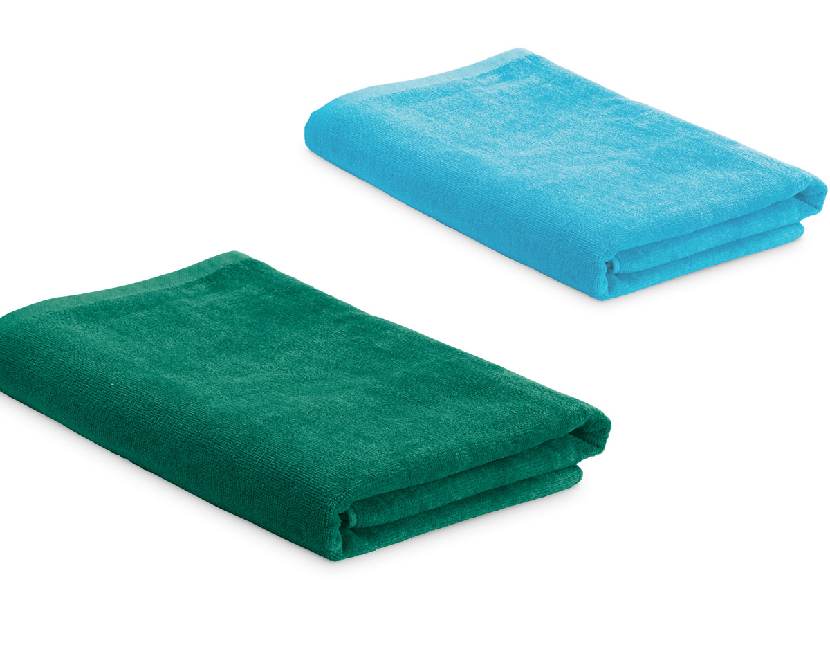 Toalha de praia em veludo de algodão (320 g/m²), disponível em várias cores. Fornecida com sacola em non-woven (80 g/m²). 1500 x 750 mm | Sacola: 330 x 415 x 100 mm