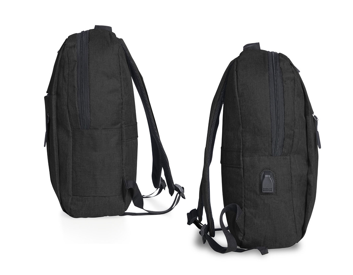  Mochila confeccionada em nylon com compartimento para notebook até 15,6 polegadas.