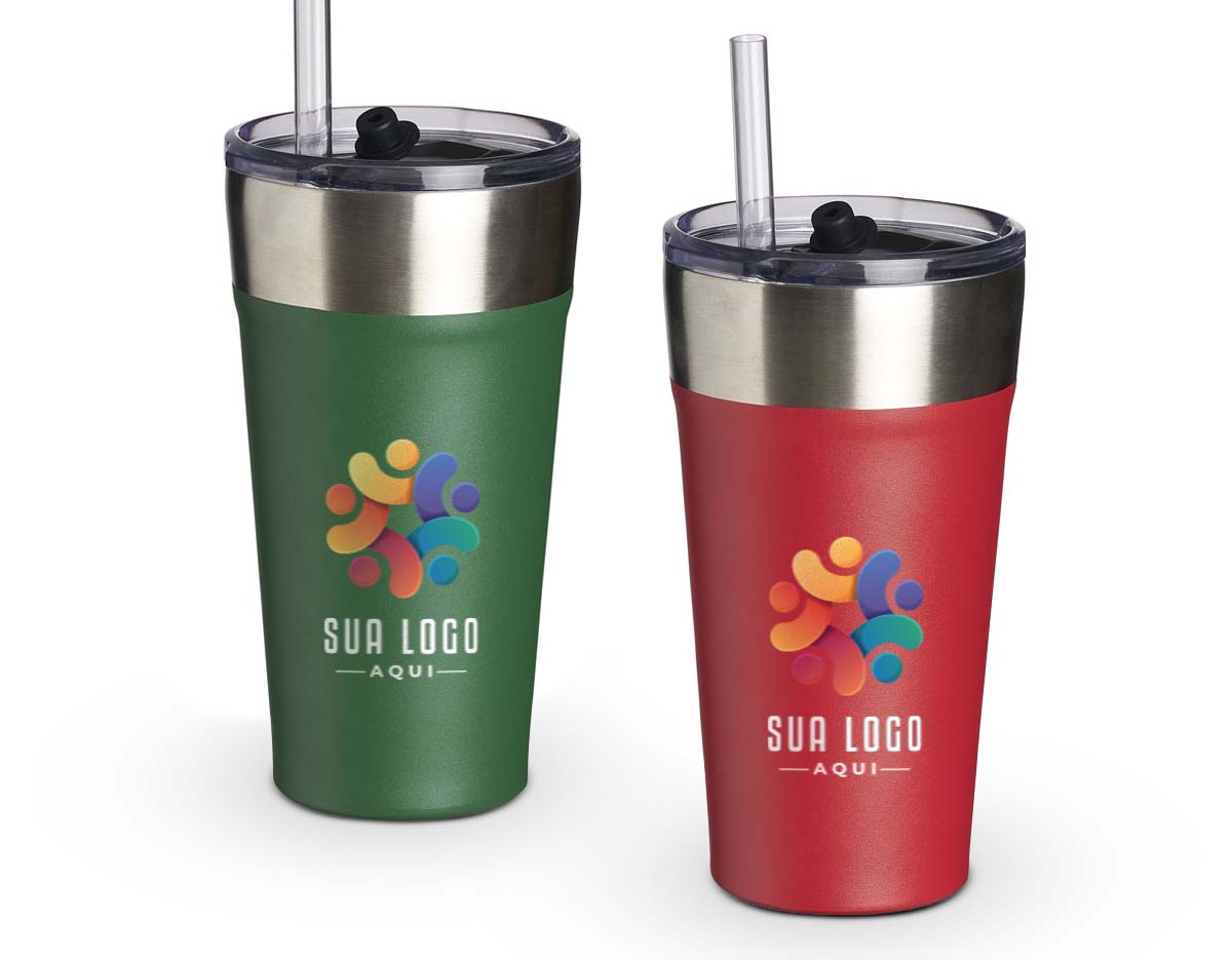 Copo térmico com canudo de capacidade para 500ml . Feito em inox 18/8 e livre de BPA. Possui abridor de garrafas acoplado em sua base. Acompanha canudo e tampa de plástico.