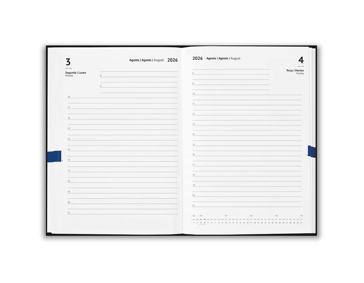 Agenda A5 em rPET. Agenda com presilha em PU com fecho magnético e suporte para esferográfica (não inclusa). Fornecida com bolsa de non-woven. 