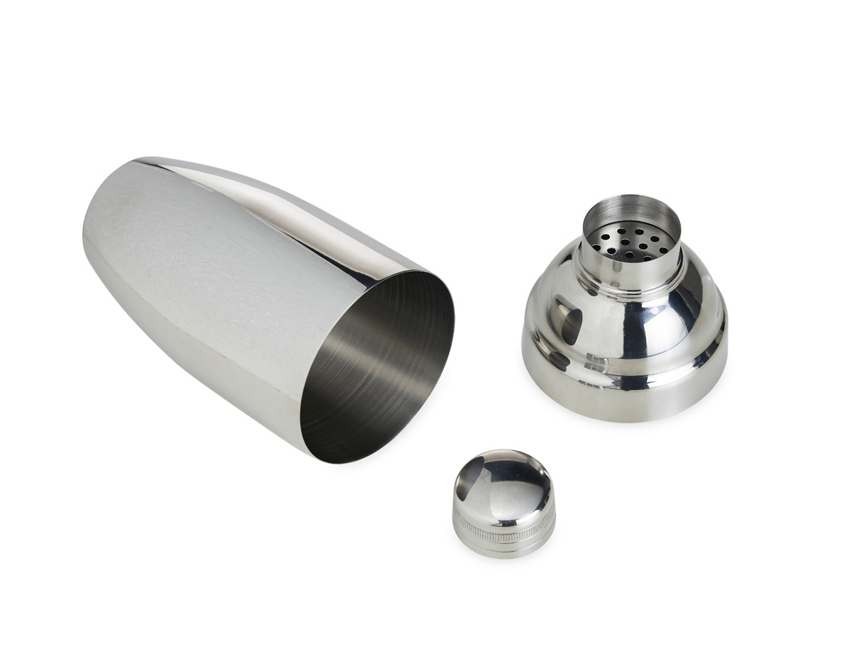 Coqueteleira de inox com capacidade para 750ml, contém tampa de pressão com peneira e tampa protetora.