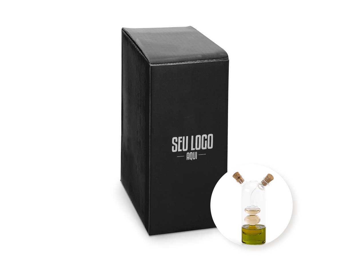 Galheteiro em vidro que contém dois reservatórios com capacidades de até 50 ml e de até 250 ml. O galheteiro contém duas rolhas de cortiça.