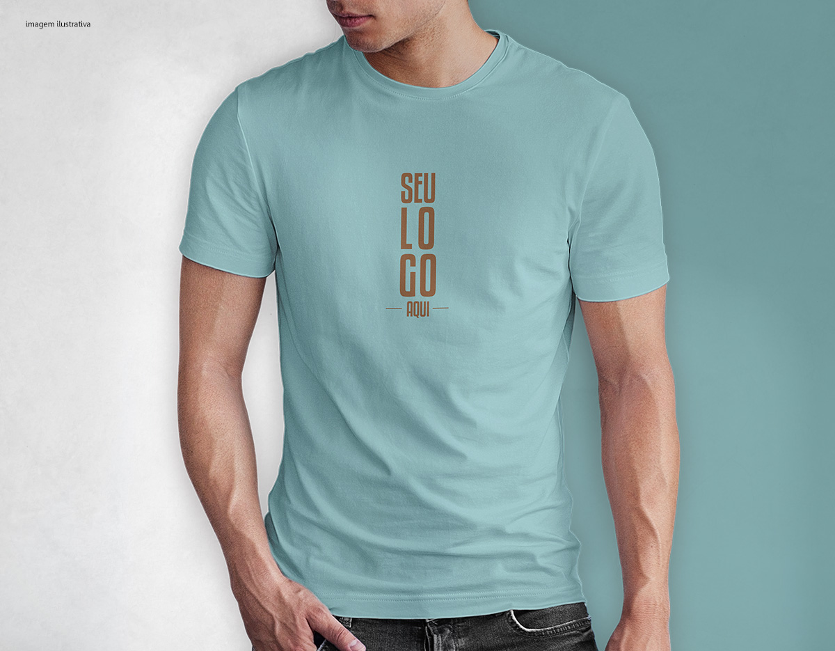 Camiseta tradicional, confeccionada em tecido meia malha, 100% algodão (165 g/m2) e com fio 30/1 misto. Com gola em ribana 1,5X1,5 com fita de reforço  e com costura dupla nas mangas, barra de fundo e laterais. Tamanhos: P, M, G, GG e XGG.