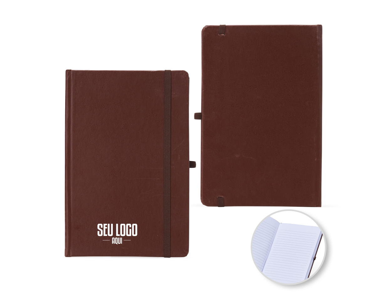 Bloco de couro sintético com suporte para caneta, elástico para lacre e marcador de página em cetim, contém aproximadamente 80 folhas com pauta na cor branca.