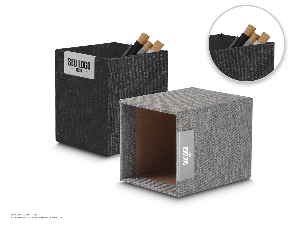 Porta objetos geralemente utilizados para canetas, lápis, marca texto e afins. Ideal para compor a mesa de escritório.