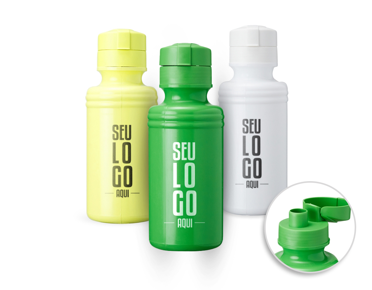 Squeeze plástica com capacidade de 550ml. Tampa rosqueável com bocal.