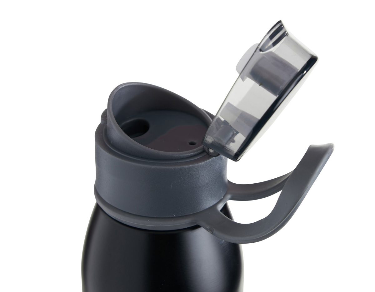 Garrafa 650ml em inox. Tampa plástica rosqueável com proteção para o bocal e alça emborrachada para transporte