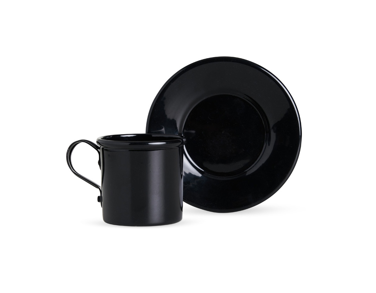 Xicara 100ml com pires, feitos em alumínio.