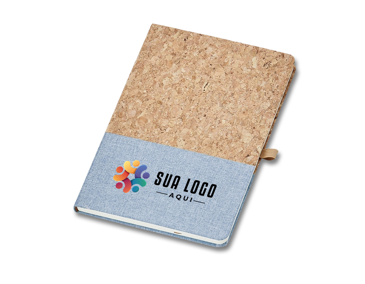 Caderneta A5 de cortiça com detalhe em linho e suporte para caneta, contém marcador de página em cetim, página para dados pessoais, calendário e aproximadamente 93 folhas marfim com pauta.

Obs.: Calendário 2023 à 2025.