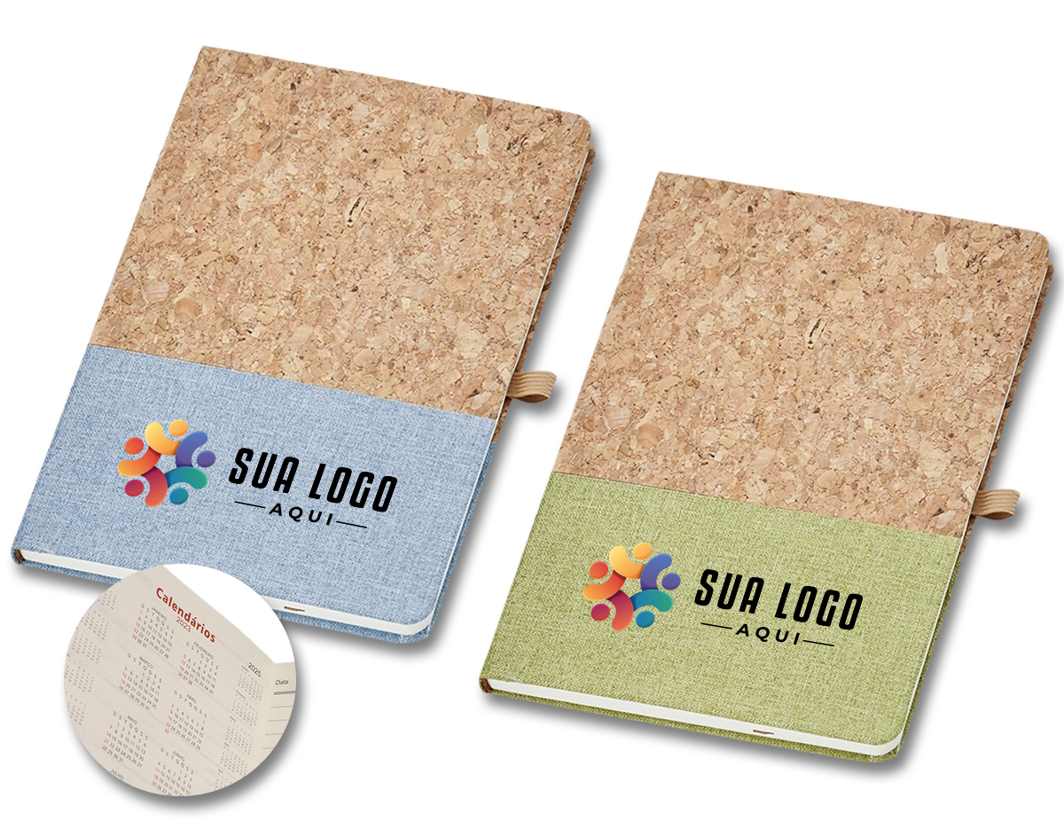 Caderneta A5 de cortiça com detalhe em linho e suporte para caneta, contém marcador de página em cetim, página para dados pessoais, calendário e aproximadamente 93 folhas marfim com pauta.

Obs.: Calendário 2023 à 2025.