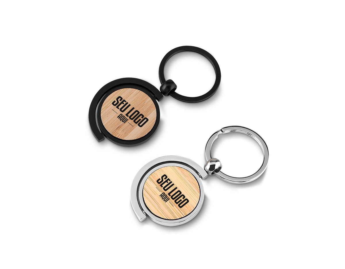  Chaveiro de metal com elegante detalhe circular de bambu. Acompanha estojo de papel para presente. Combinação perfeita de estilo e funcionalidade, ideal para manter suas chaves organizadas com um toque de sofisticação. O presente ideal para amigos e familiares que valorizam o design refinado.