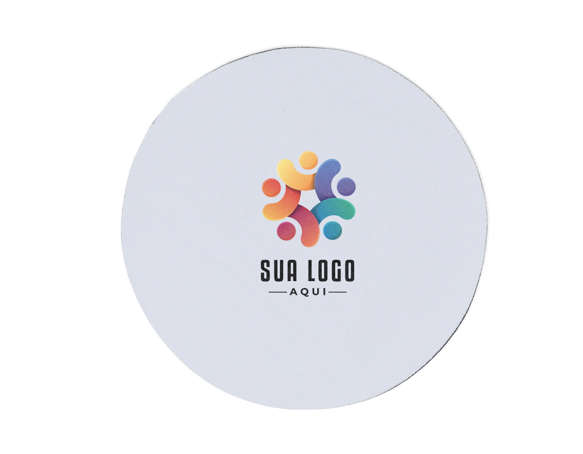 O mouse pad circular de neoprene possui parte inferior emborrachada antideslizante, garantindo estabilidade durante o uso. Ideal para proporcionar conforto e precisão ao utilizar o mouse, além de ser durável e fácil de limpar.