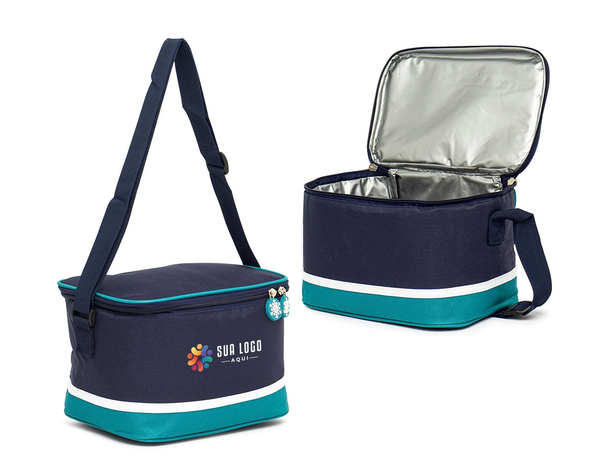 Bolsa térmica confeccionada em nylon, com capacidade de 7 litros, desenvolvida para o transporte prático de alimentos e bebidas. Possui revestimento térmico interno em PEVA atóxico, que auxilia na conservação da temperatura. Conta ainda com alça transversal com regulagem de tamanho, proporcionando maior conforto e praticidade durante o transporte em diferentes situações do dia a dia.