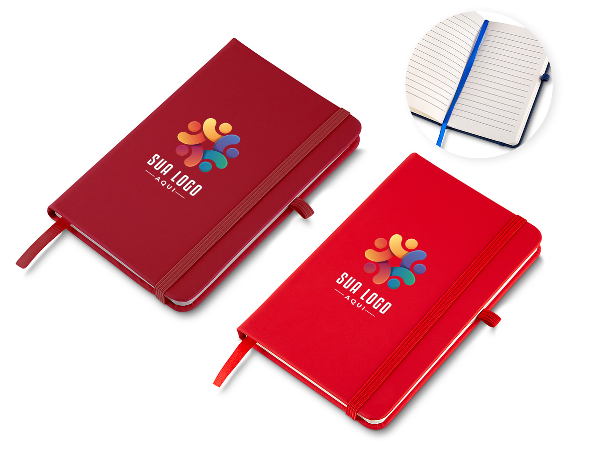 Moleskine material sintético com capa dura e marca página com 80 folhas pautadas.