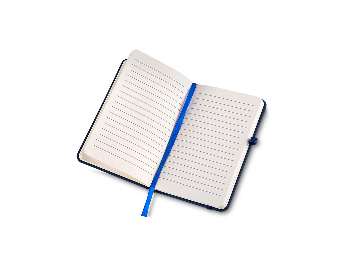 Moleskine material sintético com capa dura e marca página com 80 folhas pautadas.