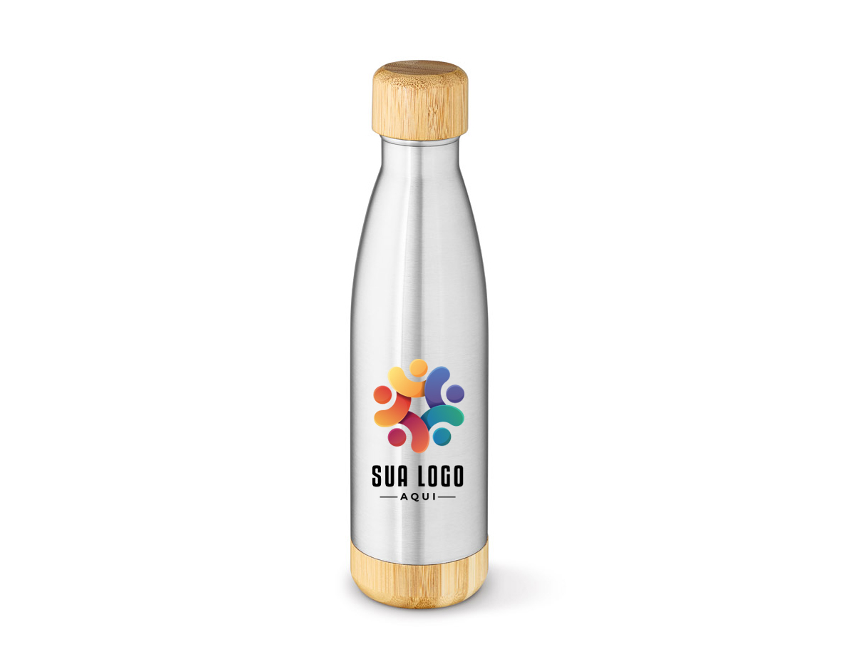 Garrafa em aço inox (90% reciclado) de parede dupla térmica, isolada a vácuo. Com tampa e base em bambu. Capacidade até 800 mL. Fornecido em caixa presente de papel kraft. Certificação EU Food Grade. A cor e o resultado da impressão nos materiais naturais pode variar entre produtos. ø80 x 312 mm