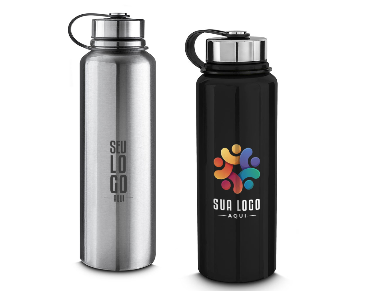 Garrafa térmica com infusor de bebidas, feita em inox 304 com capacidade de 1 litro. Contém base antiderrapante e alça de silicone acoplada na tampa.