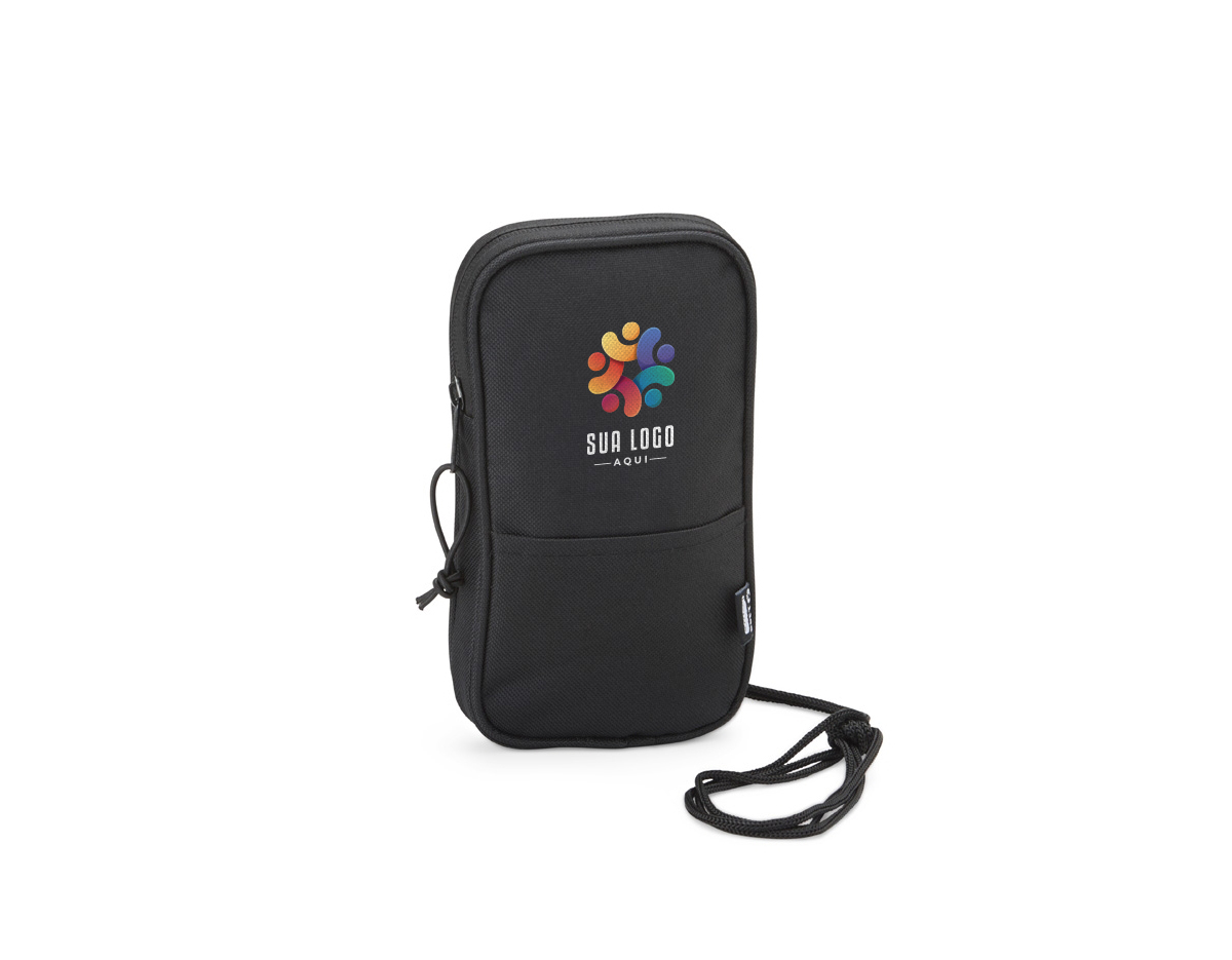 Bolsa de ombro feita em rPET resistente à água, com compartimento principal e um bolso frontal externo, além da alça regulável. É a praticidade para guardar e encontrar rapidamente os itens do dia a dia, além de ser um acessório estiloso e moderno.