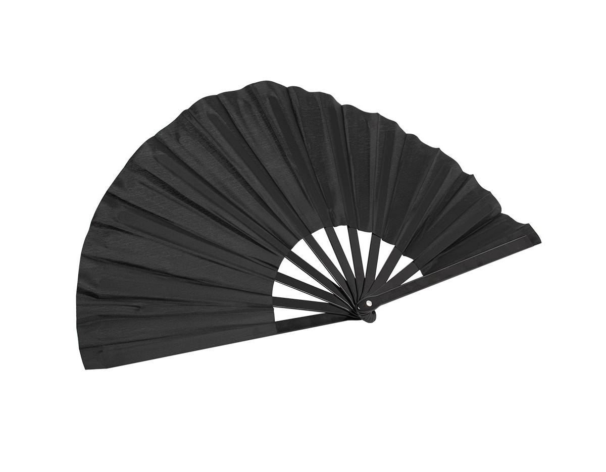 Abane-se e ouça o som que só o nosso leque tem! Feito em tecido oxford e com cabo plástico, possui fácil manuseio e fechamento. É o presente ideal para refrescar os dias mais quentes, o "ventilador natural" que todos vão adorar.