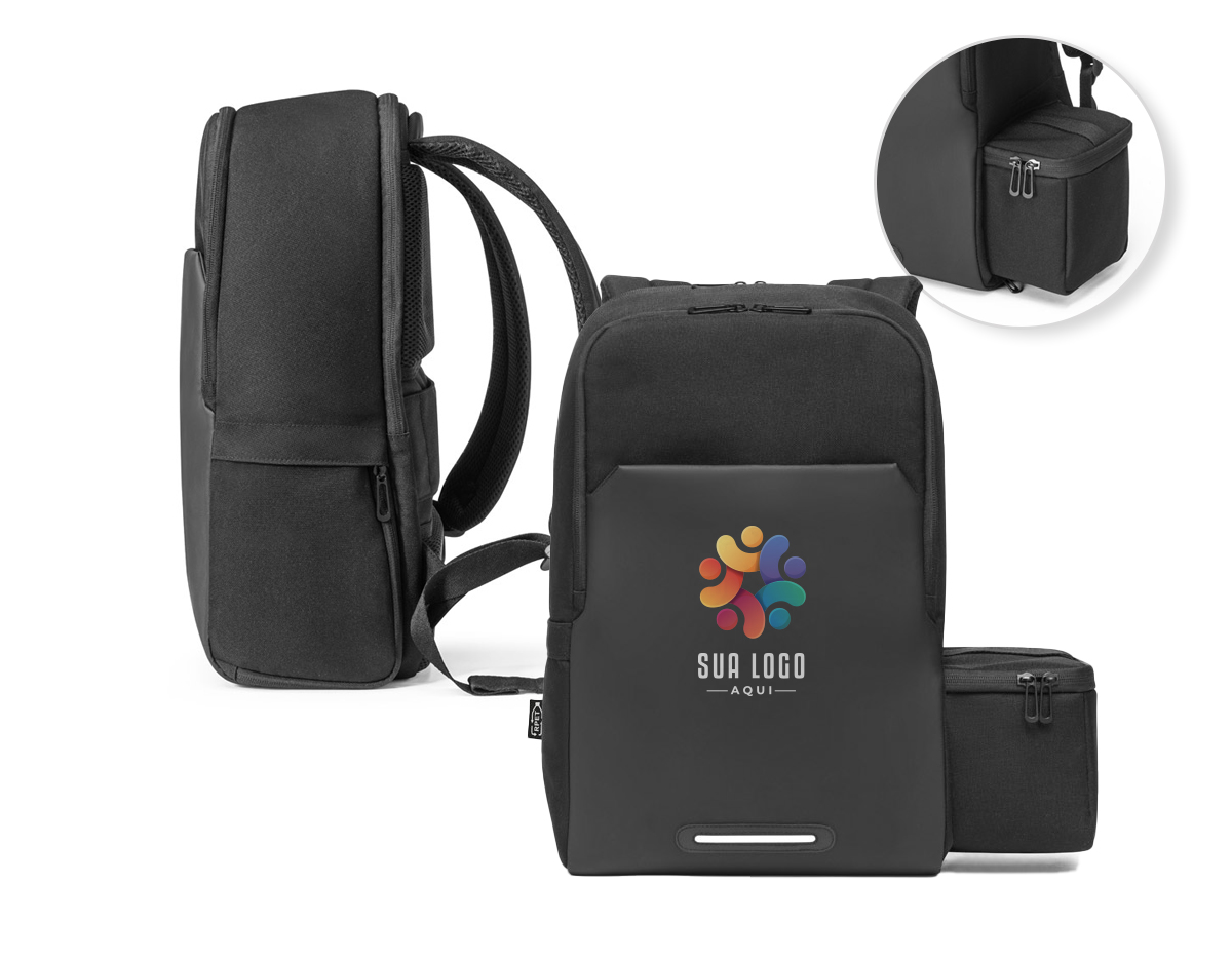 Mochila 2 em 1 com bolsa térmica que permite a sua utilização em conjunto ou separado. Mochila em 900D poliéster reciclado (100% rPET) com bolso e fundo em 600D, poliéster reciclado (100% rPET), de alta densidade com revestimento resistente à água. A mochila é totalmente almofadada e tem interior forrado em 210D poliéster reciclado (100% rPET). Possui 2 compartimentos principais: um compartimento traseiro almofadado para notebook até 17.3” e um compartimento frontal espaçoso com divisória amovível que permite arrumar a sua bolsa térmica no fundo (inclusa). Bolso frontal com zíper e detalhe refletor. Bolso lateral ideal para transportar a sua squeeze e parte posterior com acolchoamento extra e alça para trolley. Capacidade até 20 L. A bolsa térmica almofadada em 900D rPET com isolamento em PEVA. Capacidade 4,5 L. Mochila: 300 x 460 x 160 mm | Bolsa térmica: 240 x 150 x 140 mm
