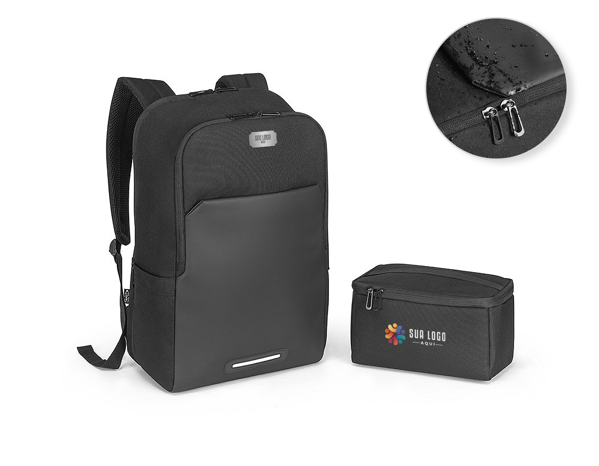 Mochila 2 em 1 com bolsa térmica que permite a sua utilização em conjunto ou separado. Mochila em 900D poliéster reciclado (100% rPET) com bolso e fundo em 600D, poliéster reciclado (100% rPET), de alta densidade com revestimento resistente à água. A mochila é totalmente almofadada e tem interior forrado em 210D poliéster reciclado (100% rPET). Possui 2 compartimentos principais: um compartimento traseiro almofadado para notebook até 17.3” e um compartimento frontal espaçoso com divisória amovível que permite arrumar a sua bolsa térmica no fundo (inclusa). Bolso frontal com zíper e detalhe refletor. Bolso lateral ideal para transportar a sua squeeze e parte posterior com acolchoamento extra e alça para trolley. Capacidade até 20 L. A bolsa térmica almofadada em 900D rPET com isolamento em PEVA. Capacidade 4,5 L. Mochila: 300 x 460 x 160 mm | Bolsa térmica: 240 x 150 x 140 mm