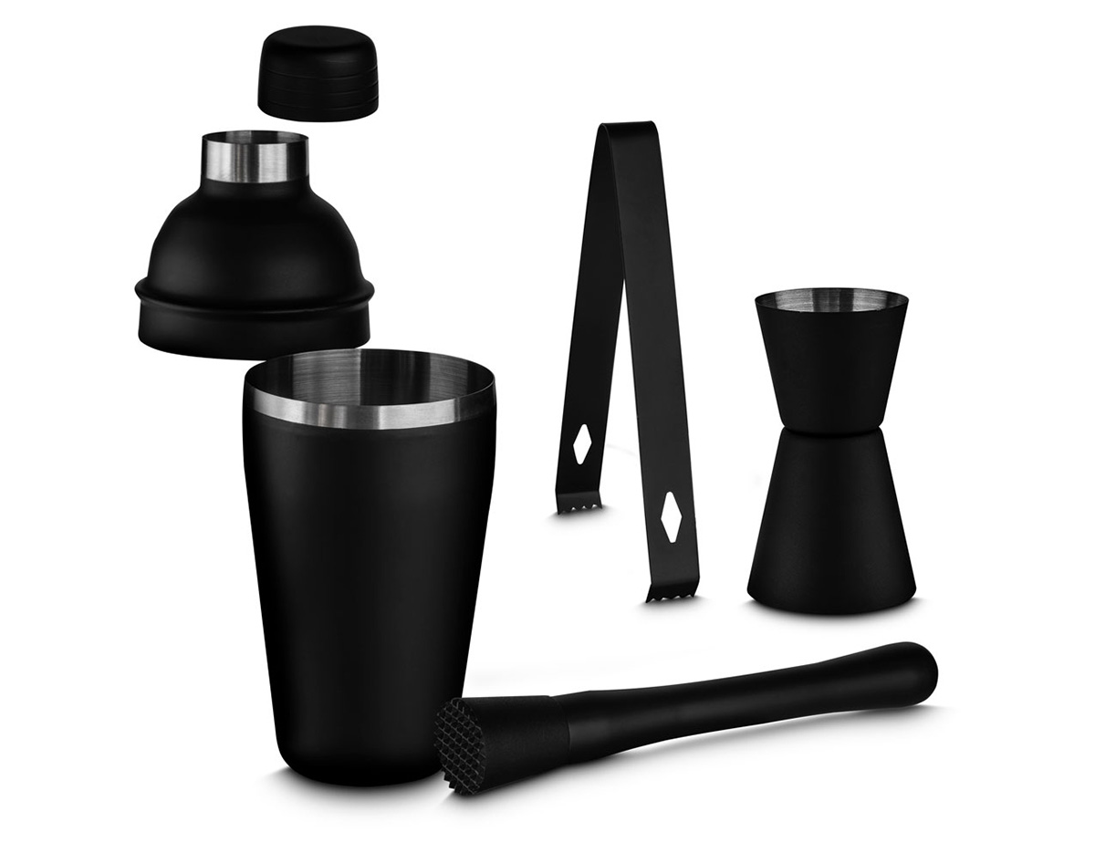 Este Kit Drink em inox é o conjunto perfeito para quem deseja preparar bebidas com elegância e precisão! Com capacidade de 500ml, a coqueteleira junto do socador, dosador e pinça, trazem o estilo do acabamento em pintura fosca, além da resistência e durabilidade do aço inoxidável. Este kit é ideal tanto para profissionais quanto para quem gosta de inovar no preparo de drinks em casa. Versátil e sofisticado, ele oferece tudo o que você precisa para transformar cada ocasião em uma experiência especial.