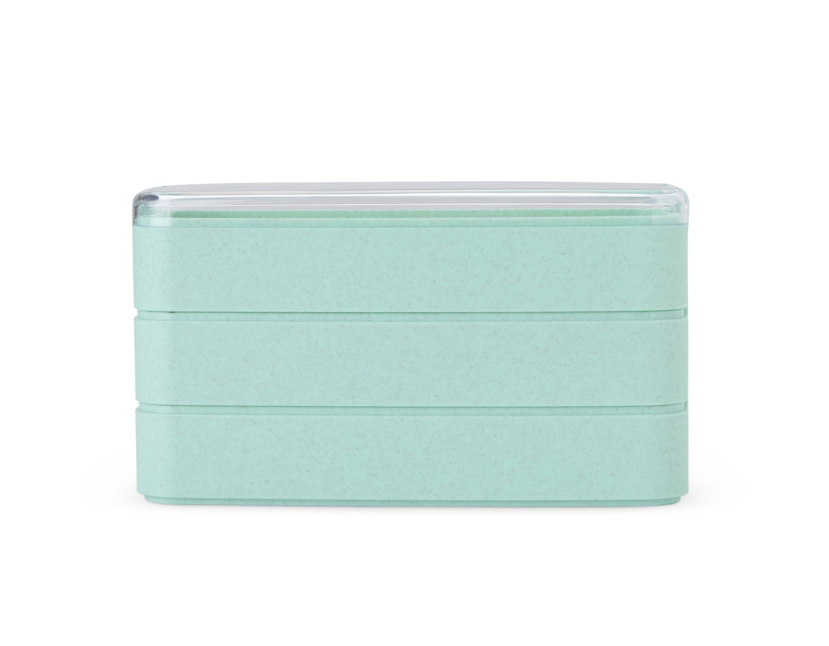 Marmita com 3 andares? Temos! Com 900ml de capacidade e 3 divisórias, esta marmita oferece espaço de sobra para organizar alimentos e ainda os mantém separados, preservando o sabor de cada um deles. Sua tampa hermética garante que os alimentos permaneçam frescos por mais tempo e evita vazamentos indesejados, permitindo um transporte mais seguro. Acompanha garfo, faca e colher.