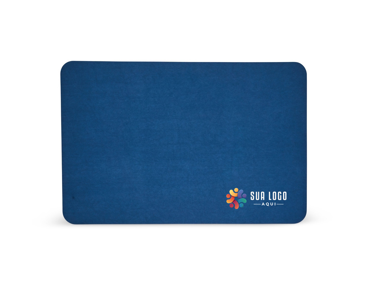 Secagem rápida e aderência antiderrapante! Nosso tapete ecológico é a solução ideal para acabar com o piso molhado, seja após o banho ou em outras áreas como cozinha, lavanderia e até mesmo entradas. Feito com lama de diatomáceas, ele absorve rapidamente a água e retorna ao seu estado natural em poucos minutos. Produzido com materiais naturais, o tapete oferece propriedades antibacterianas e antimofo, além de uma base antiderrapante que garante total segurança no uso.