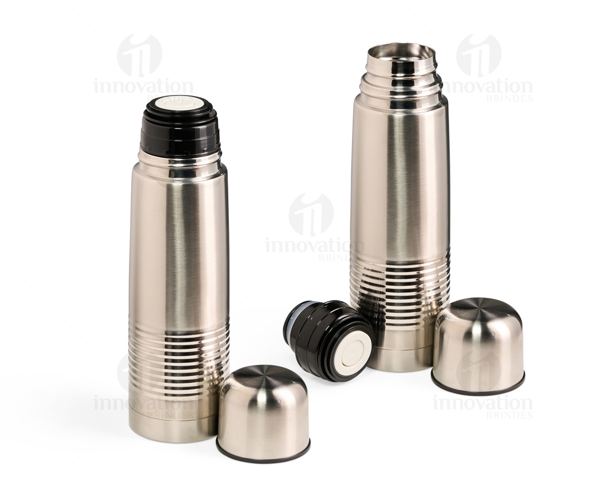 Garrafa térmica em inox com parede dupla, capacidade de 500ml. Mantém líquidos quentes ou frios por mais tempo, ideal para uso diário, viagens ou atividades ao ar livre. Design moderno, resistente e livre de BPA. Tampa com vedação eficiente para evitar vazamentos.