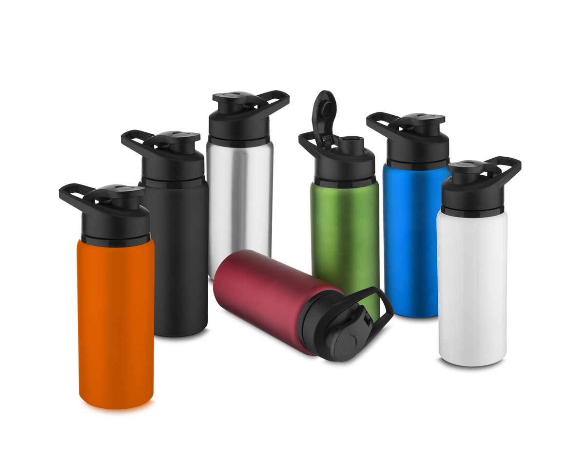 Garrafa de alumínio com capacidade de até 650ml. Tampa rosqueável em plástico e alça para transporte em plástico. Bico com tampa vedada de acesso rápido.