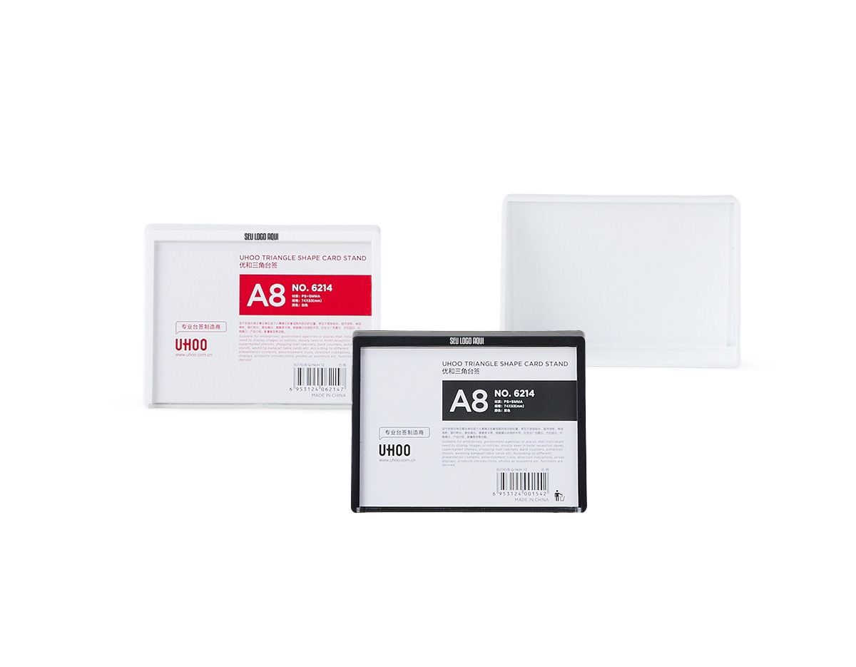Expositor porta-retrato tamanho A8, fabricado em poliestireno com placa frontal em acrílico transparente. Ideal para exibir imagens, avisos ou informações de forma organizada e discreta.