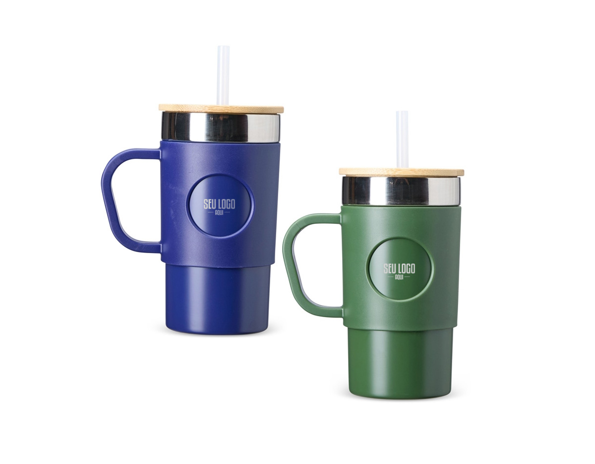 Caneca térmica de 400ml feita em inox 304, com tampa de bambu com abertura para canudo, detalhes em plástico e base antiderrapante. Acompanha canudo reutilizável e mantém a bebida na temperatura ideal, seja quente ou fria, com praticidade e resistência para o dia a dia.