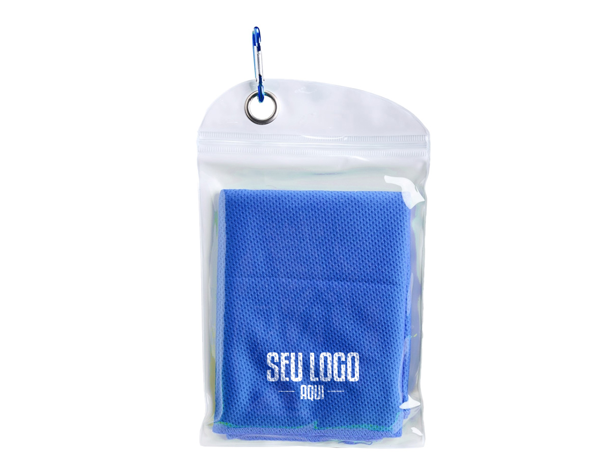Toalha refrescante ideal para atividades físicas. Para usar, basta molhar, torcer e aplicar sobre a pele para alívio do calor. Macia e reutilizável enquanto estiver úmida. Acompanha embalagem compacta em PVC com mosquetão. Lavar à mão com água fria e sabão neutro.