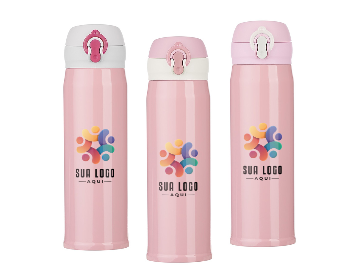 Garrafa térmica de 400ml de inox colorida com botão e válvula para abertura. Possui um sistema de trava (basta mover para cima/baixo para abrir/fechar), pressione o botão central para abrir a tampa(possui na parte interna borracha protetora evitando vazar o líquido). Para abrir a tampa por completo basta rosqueá-la, parte interna revestida em inox. Na embalagem do produto pode ir especificado a capacidade de 450ml ou 500ml devido aos fabricantes que trabalham terem impresso a descrição deste modo, porém ressalvamos a capacidade correta de 400ml.