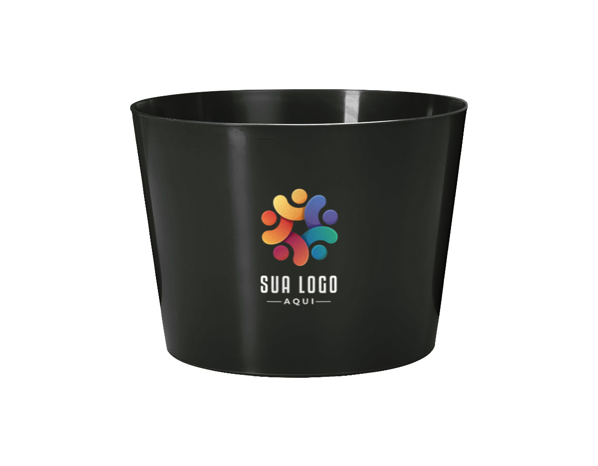 Balde para pipoca com capacidade de 3 litros, produzido em polipropileno atóxico, seguro para uso alimentar. Resistente, leve e reutilizável, é ideal para cinema em casa, festas e eventos. Fácil de limpar e com ótimo acabamento, garante praticidade e diversão na hora do lanche. Perfeito para quem ama pipoca com estilo e segurança.
