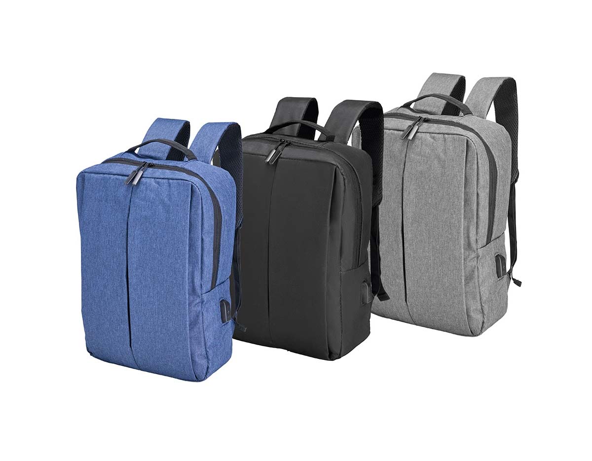 Mochila de poliéster com capacidade de 21 litros, ideal para trabalho ou escola. Possui alças ajustáveis, dois compartimentos, sendo um principal com divisórias, entrada USB e espaço para notebook de até 14". Conta ainda com bolso extra com zíper e engate para mala de viagem.