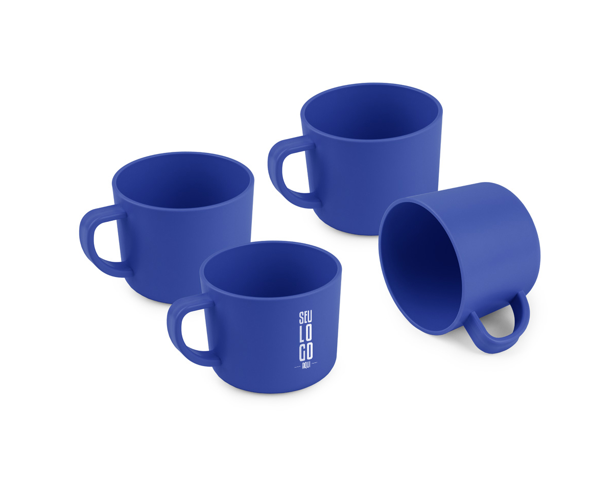 Conjunto com 4 xícaras confeccionadas em plástico RPET, todas na mesma cor, com design prático e funcional. Cada xícara possui capacidade para até 200 ml e é segura para uso em micro-ondas, oferecendo praticidade no dia a dia. Sustentáveis e reutilizáveis, são ideais para uso doméstico, corporativo ou em eventos.