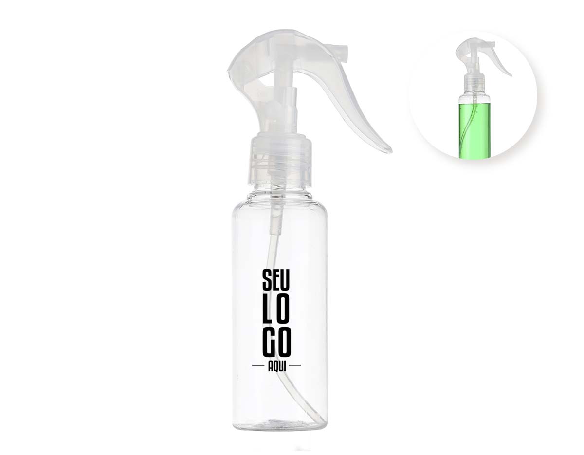 Borrifador plástico com capacidade de 100 ml, ideal para líquidos como álcool, perfumes, cosméticos ou soluções de limpeza. Frasco fabricado em polietileno (PE), material leve, resistente e de fácil manuseio. Conta com borrifador rosqueável, equipado com trava de segurança, garantindo praticidade no uso e evitando acionamentos acidentais durante o transporte. Perfeito para uso pessoal, profissional ou em kits promocionais.