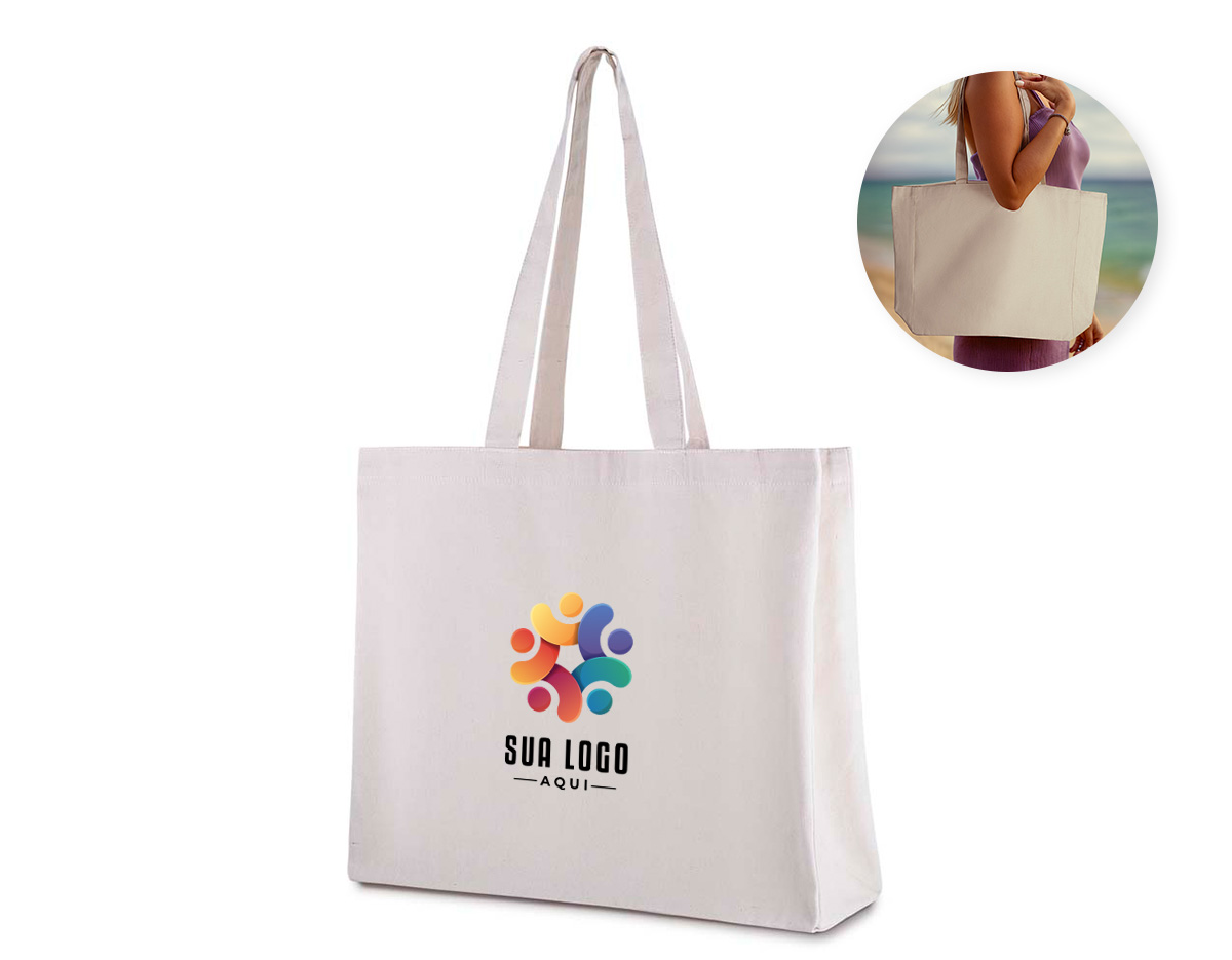 Sacola em algodão cru 200g/m², resistente e sustentável, com base plana que proporciona maior capacidade e praticidade no transporte. Ideal para compras, eventos, feiras e ações promocionais. Possui ampla área para personalização, sendo uma opção ecológica que valoriza sua marca e promove o consumo consciente.