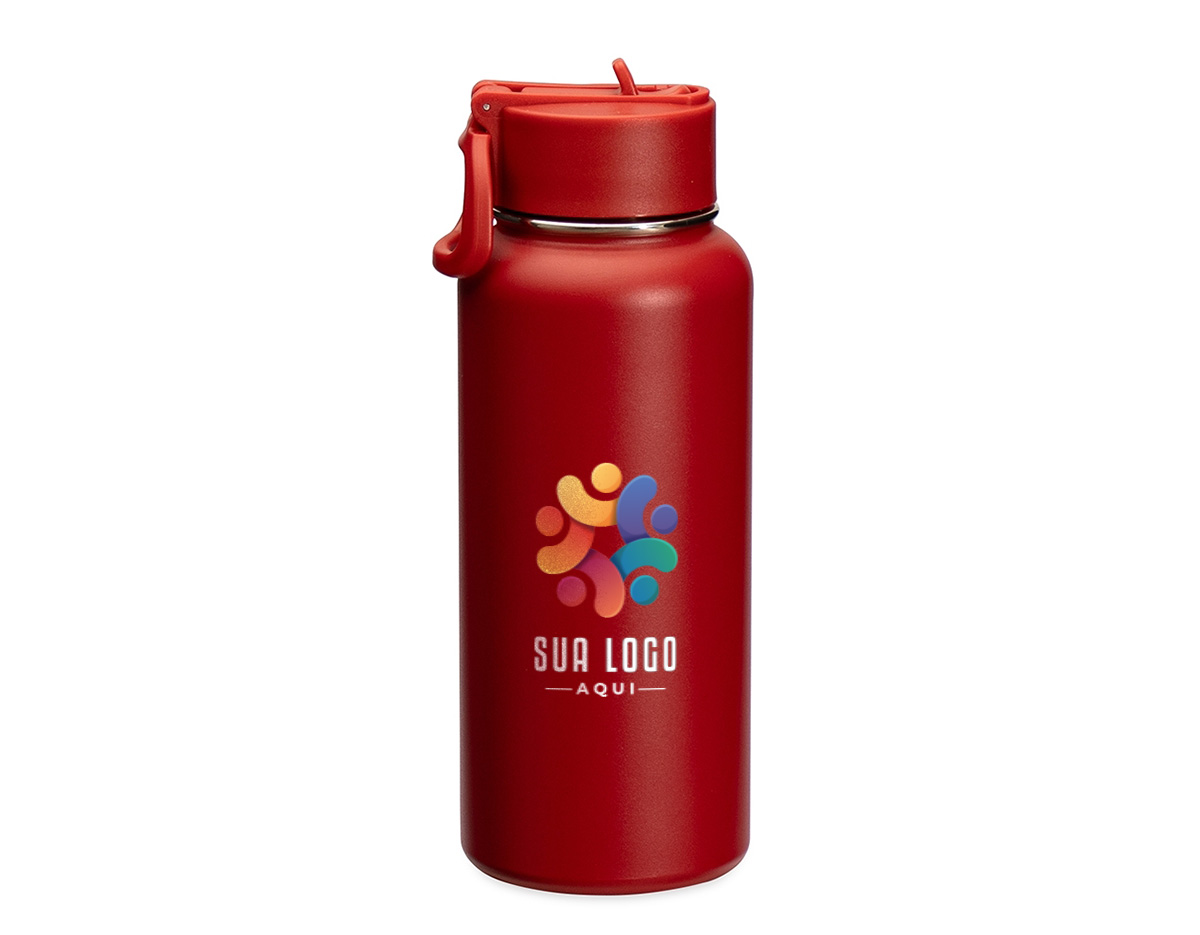Uma garrafa térmica em aço inox que é uma excelente opção para manter líquidos quentes ou frios por mais tempo. Com capacidade de até 900ml, a garrafa possui parede dupla e isolamento a vácuo, o que ajuda a manter a temperatura conservada por um período maior e não permite que o calor ou frio entre em contato com as mãos ao segurá-la. Sua pintura eletrostática confere uma cor duradoura e um acabamento resistente e de alta qualidade. Além disso, sua tampa plástica rosqueável possui bico flip e canudo interno removível de plástico.