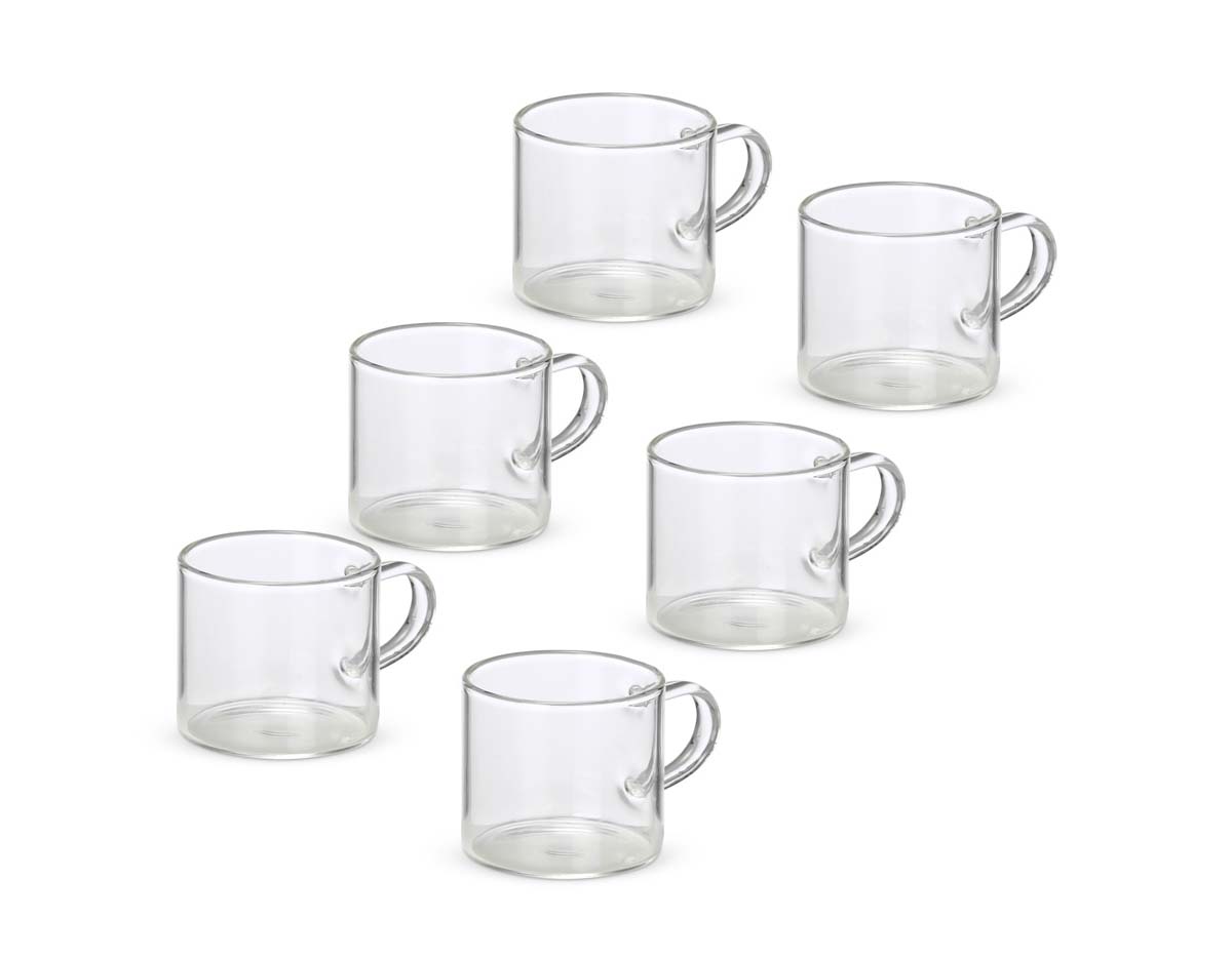 Um kit com seis xícaras em estilo clássico para servir uma bebida quente de um jeito especial. Com capacidade máxima de 100ml, cada uma delas é feita em vidro borossilicato, matéria-prima conhecida por sua durabilidade e resistência, o que as transformam em opções excelentes para tomar aquela dose de café ou chá a qualquer hora do dia.