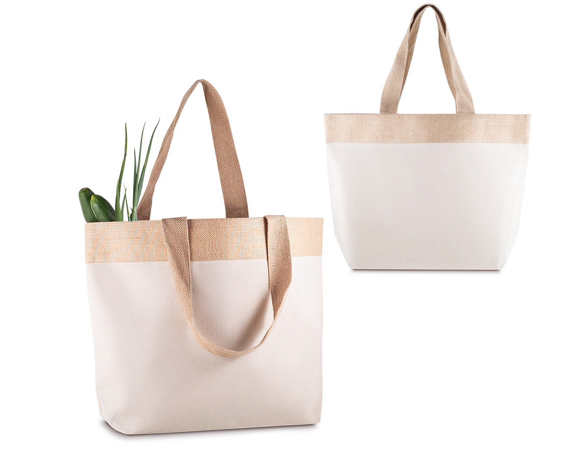Sacola em algodão cru 220g/m² com detalhe em juta, oferecendo resistência e estilo natural. Conta com alça de 24 cm de altura, ideal para transporte com conforto. Perfeita para uso no dia a dia, eventos, feiras e ações promocionais, é uma opção sustentável e versátil, alinhando praticidade e responsabilidade ambiental.